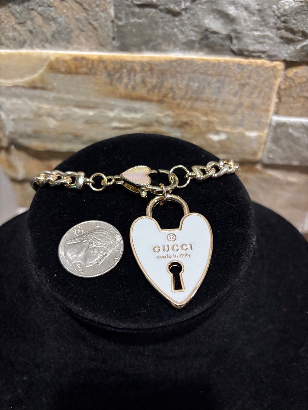 Gucci White Enamel Heart Padlock Necklace with Gold Chain - Picture 5 of 5